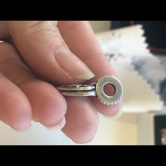 Pandora authentic 100%, My Beautiful Wife dangle - Picture 2 of 3